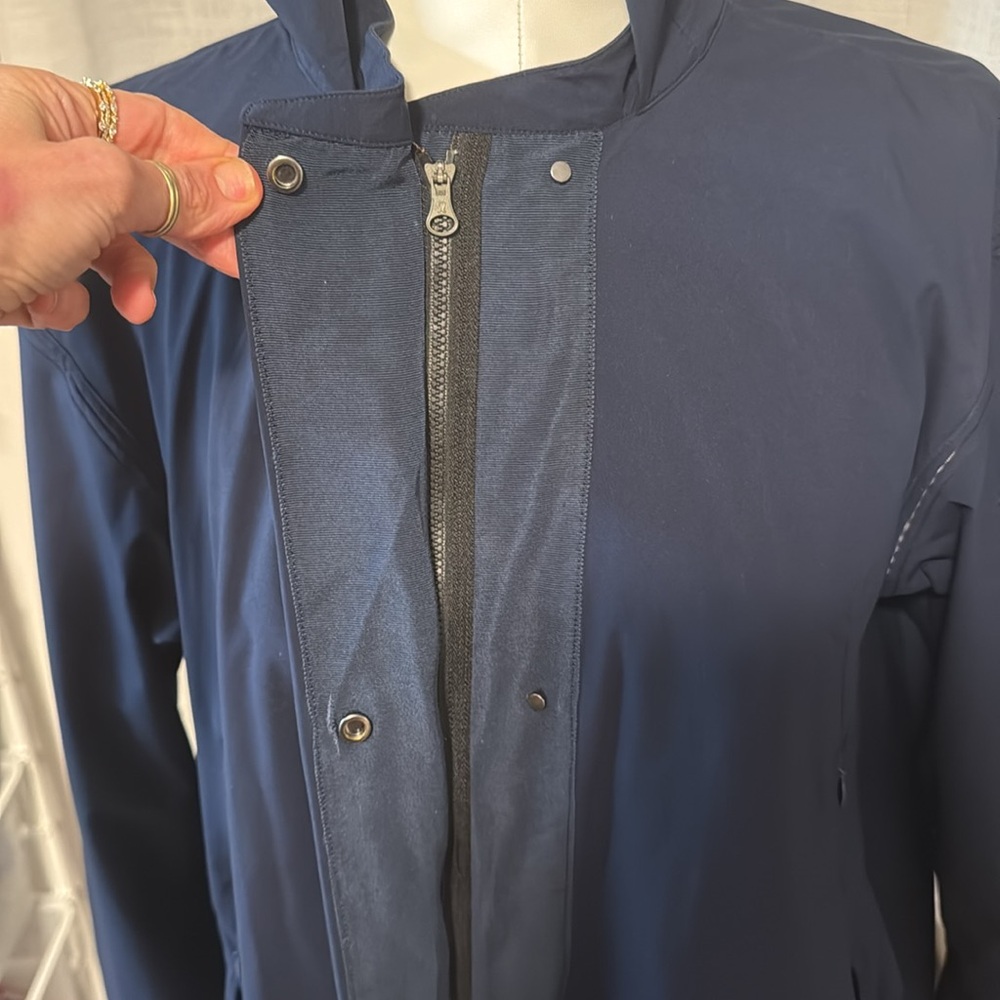 Lululemon Navy Blue rain jacket mid length size 6 - Picture 11 of 15